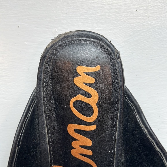 Heavily worn black Sam Eldeman Black Leather loafer mules with tassels - Picture 3 of 5